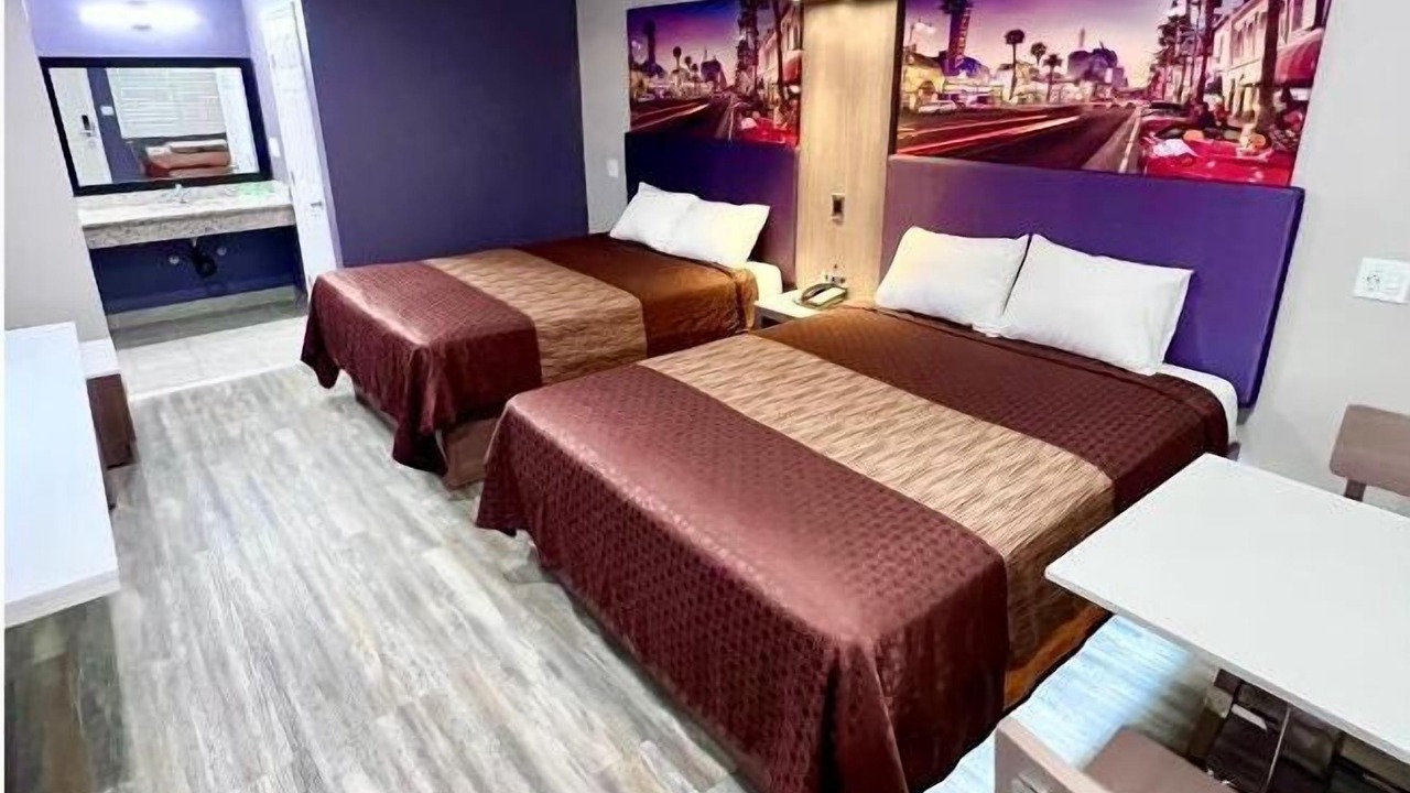 Photo of Bedroom in South Montebello