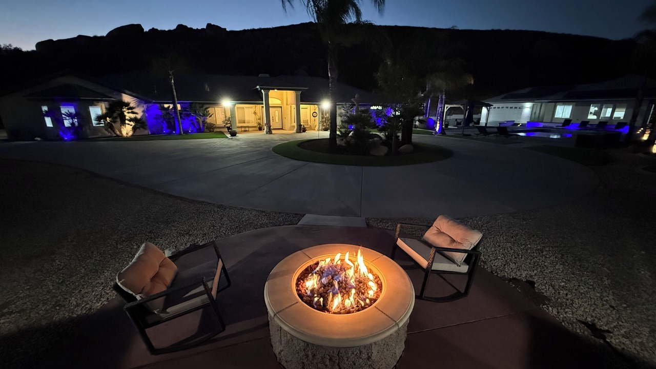 Photo of Patio Balcony in La Sierra Hills
