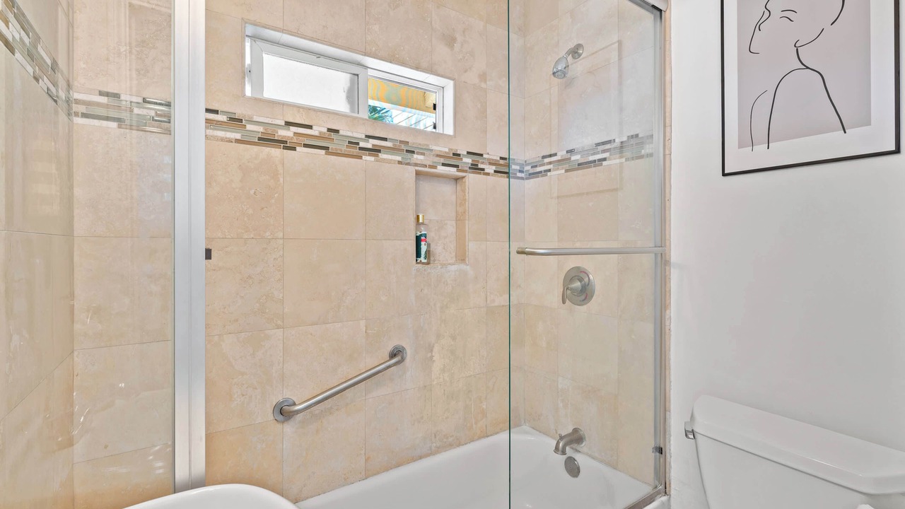 Photo of Bathroom in Alhambra