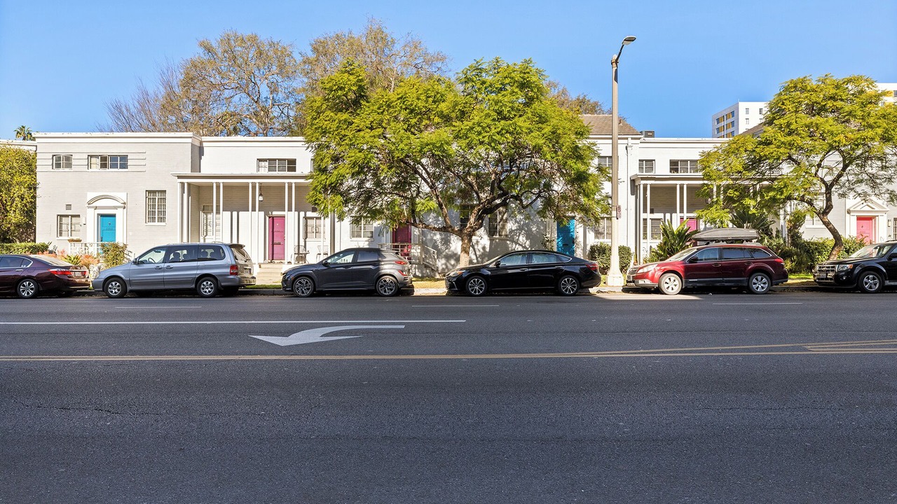 Photo of Outdoor in La Brea