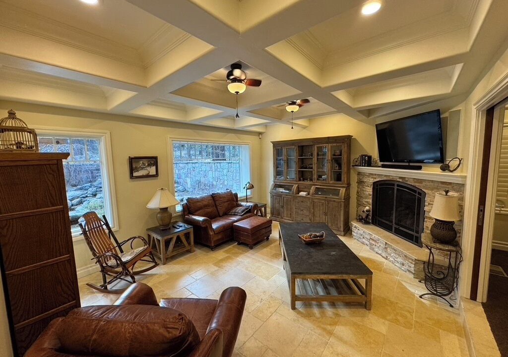 Photo of Livingroom in Wrightwood