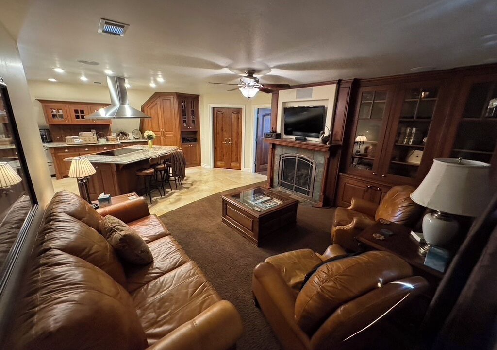 Photo of Livingroom in Wrightwood