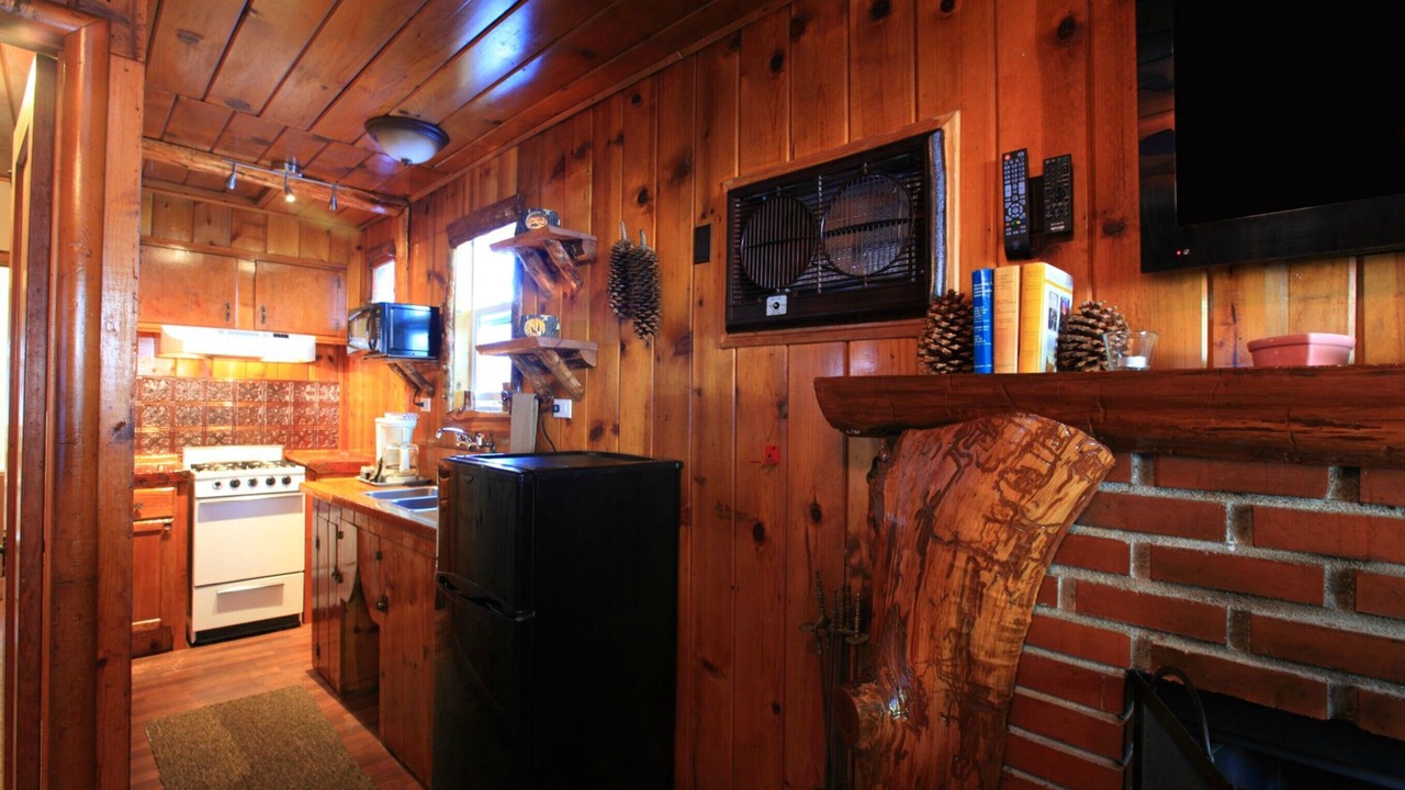 Photo of Kitchen in Crestline