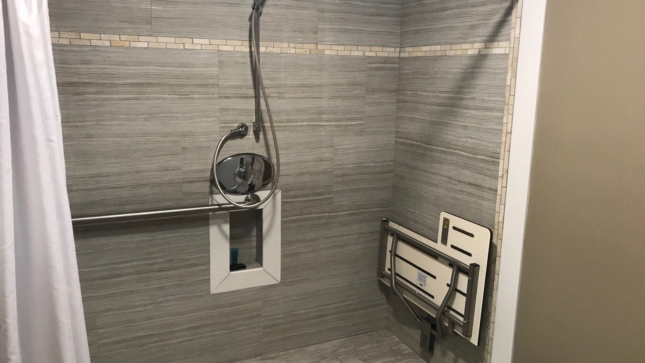 Photo of Bathroom in Corona