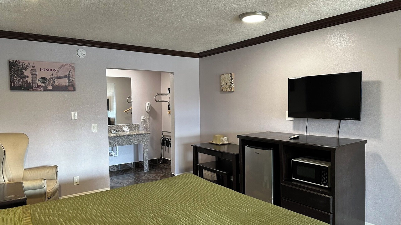 Photo of Bedroom in Corona