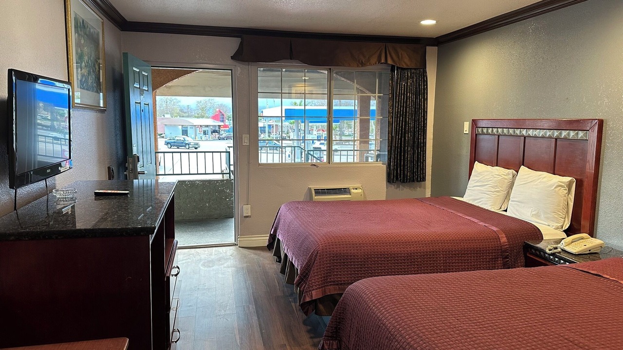 Photo of Bedroom in Corona