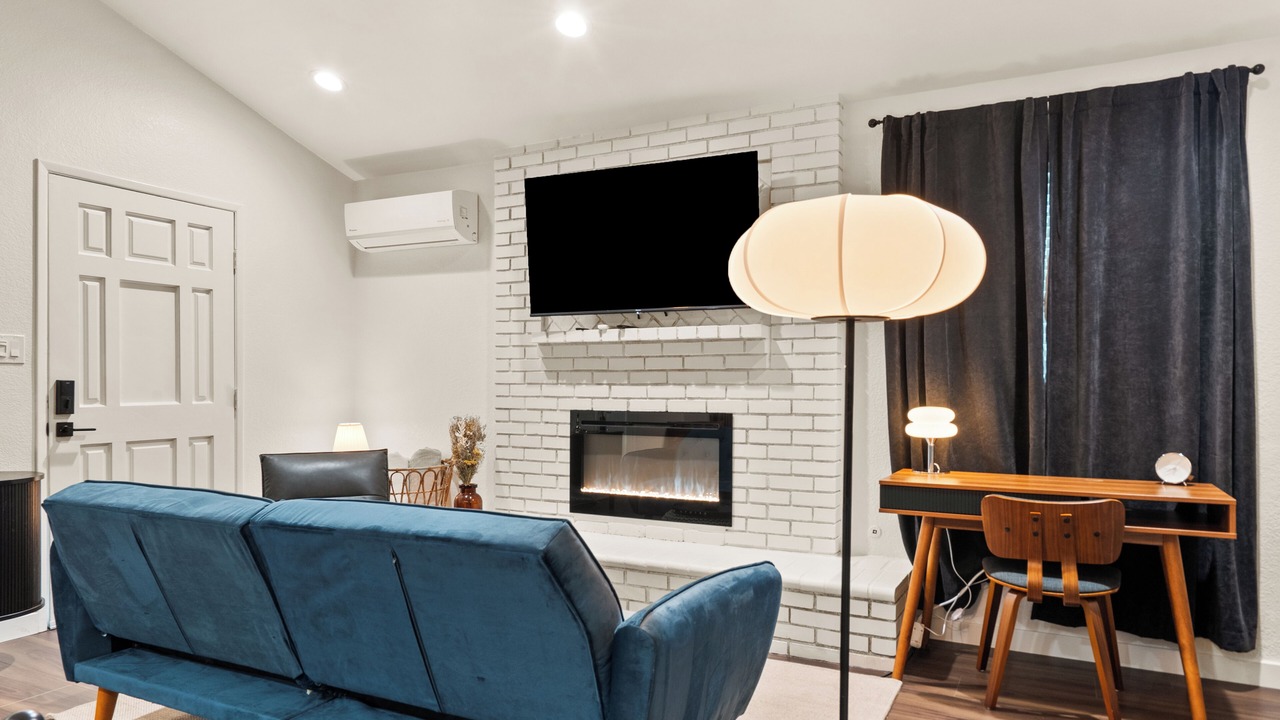 Photo of Livingroom in San Fernando