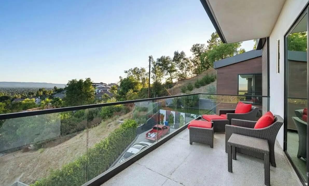 Photo of Outdoor in Granada Hills North