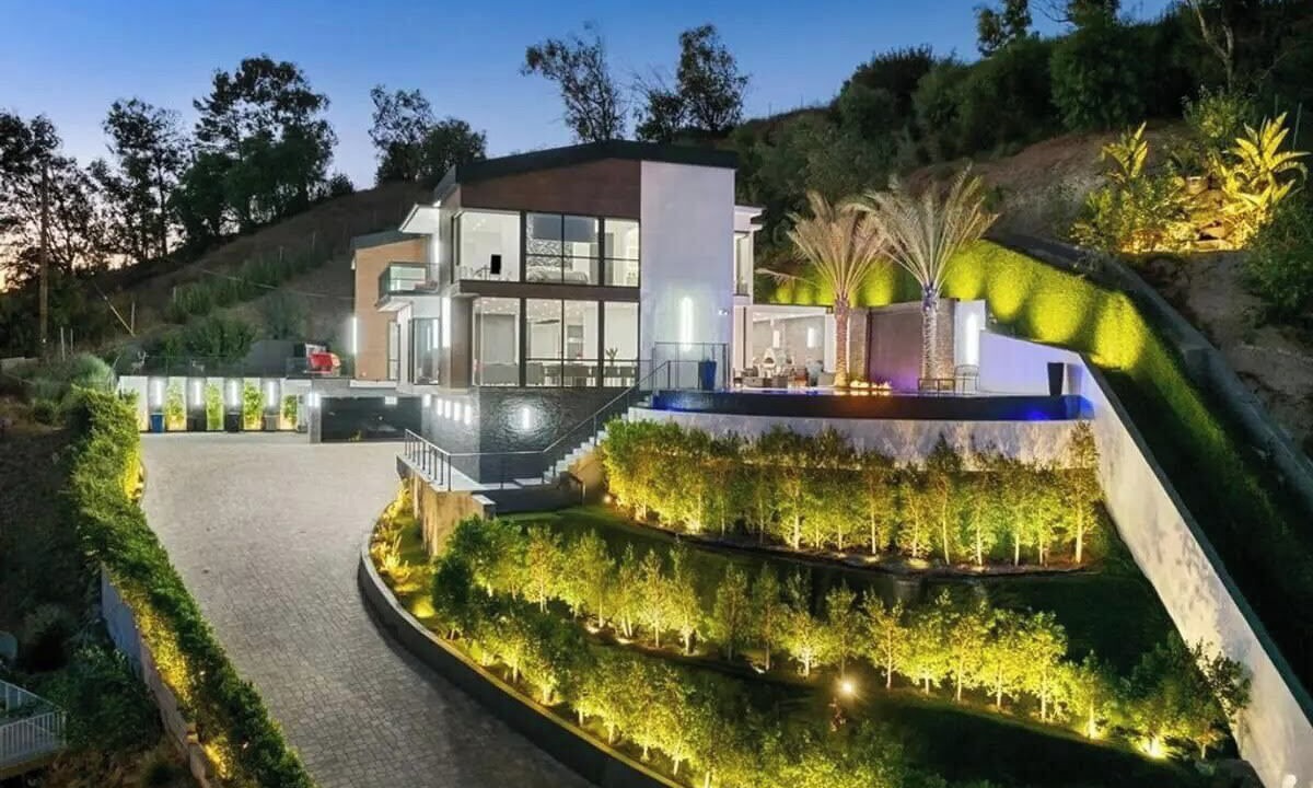 Photo of Outdoor in Granada Hills North