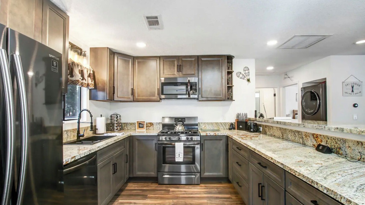 Photo of Kitchen in Evergreen Estates