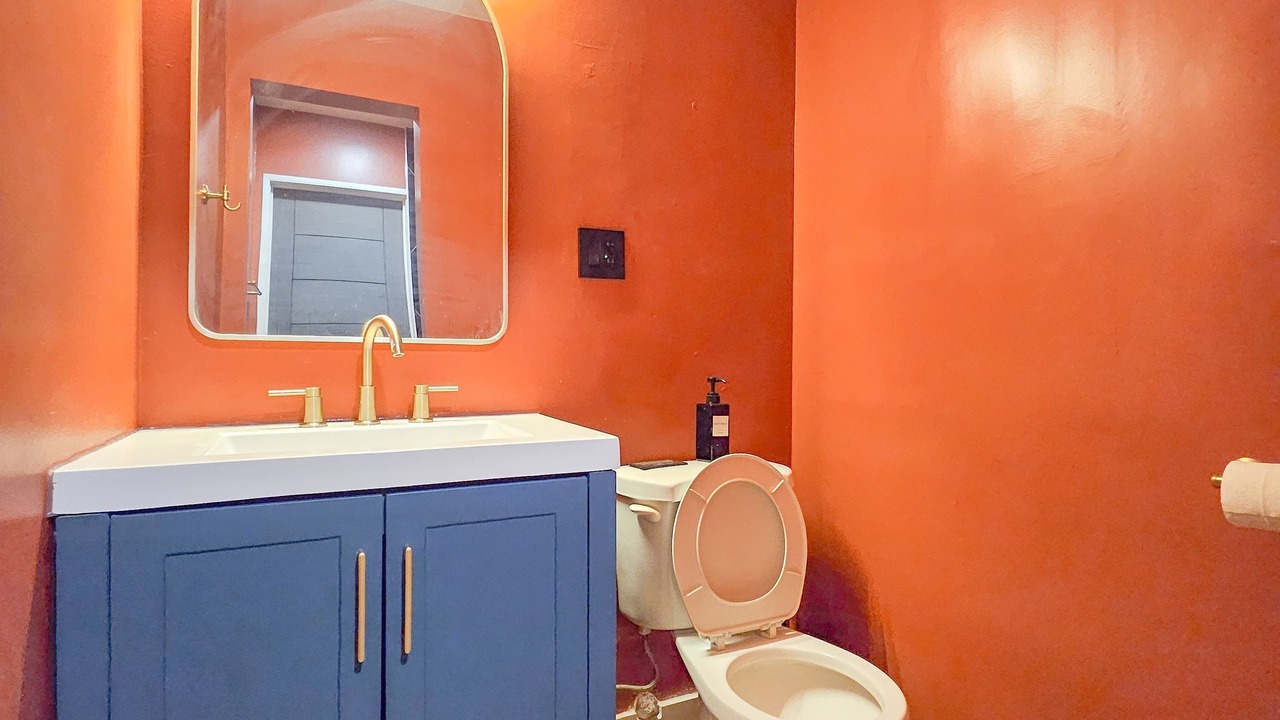 Photo of Bathroom in Panorama City