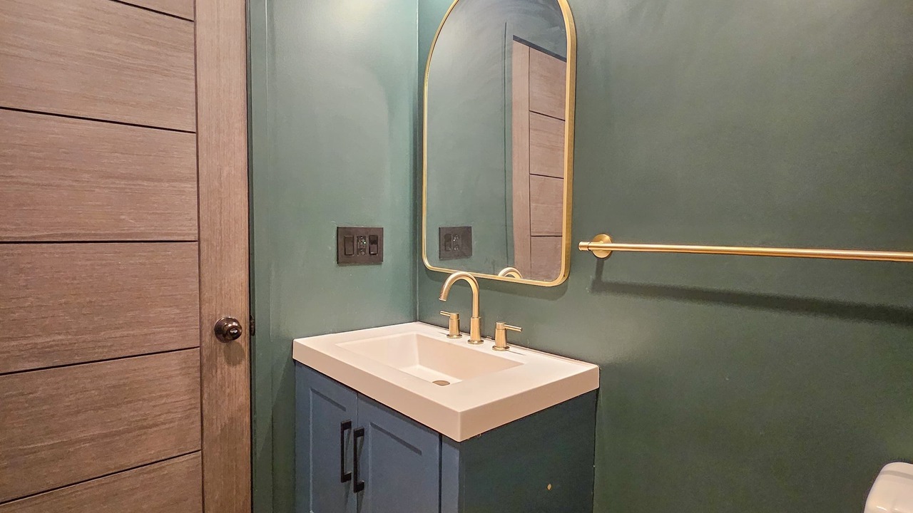 Photo of Bathroom in Panorama City
