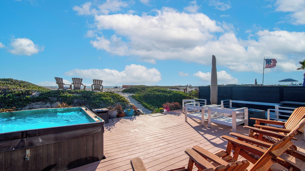 Photo of Patio Balcony in Sunset Beach