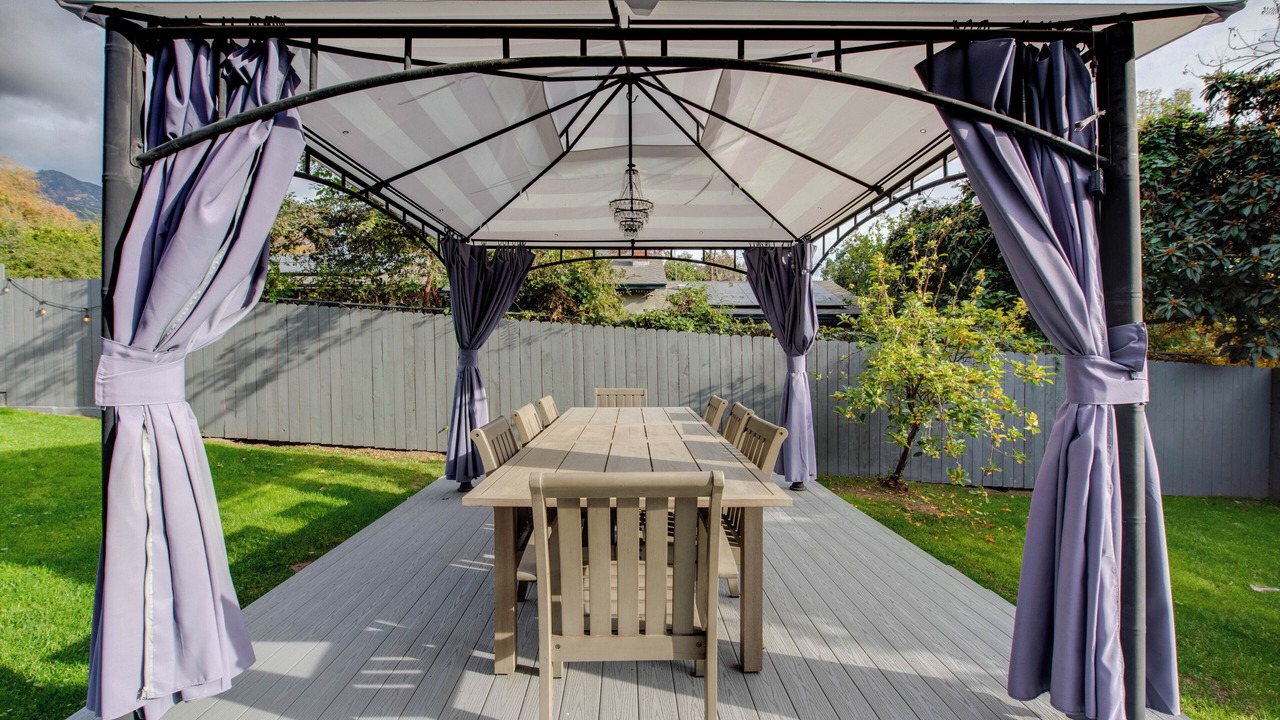 Photo of Outdoor in Altadena