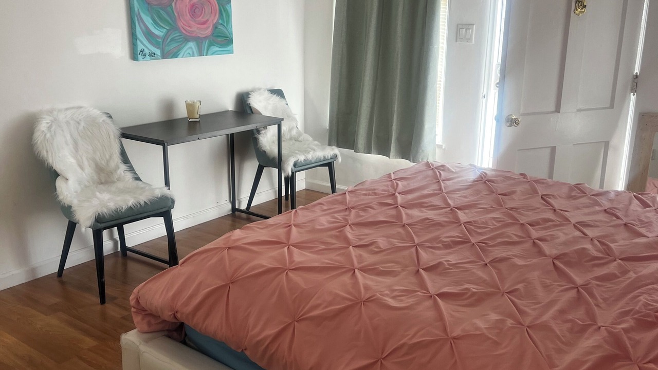 Photo of Bedroom in Downtown