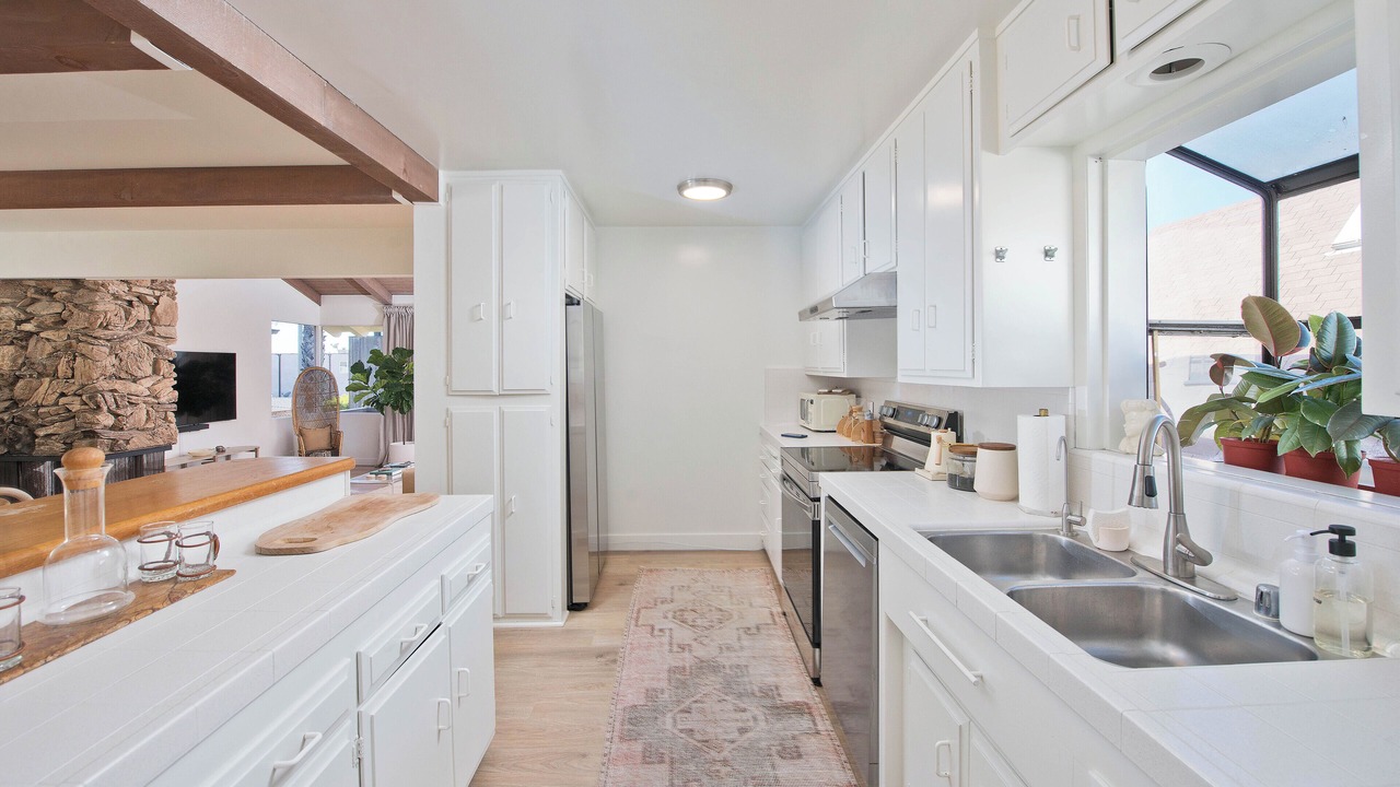 Photo of Kitchen in Gas Lamp Section