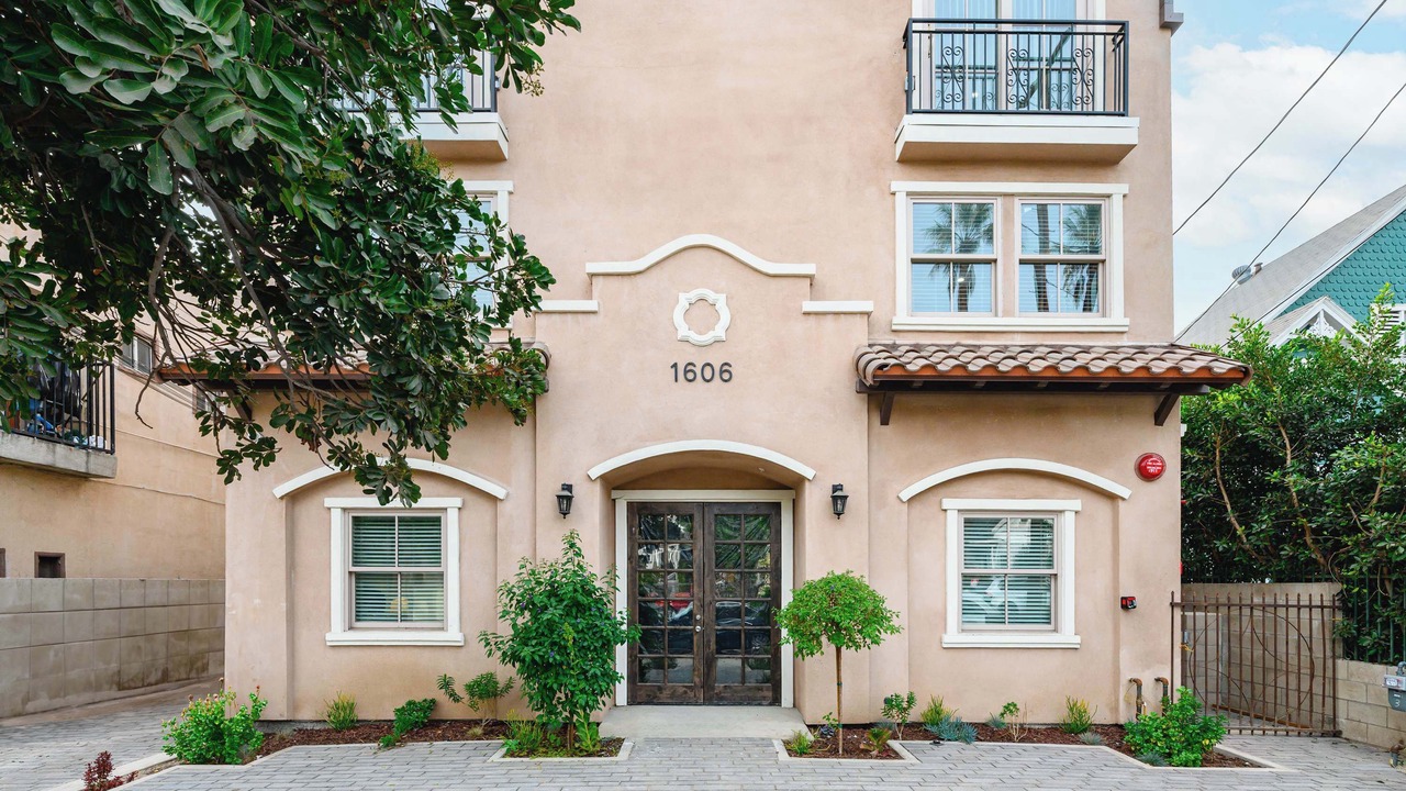 Photo of Outdoor in Westlake South