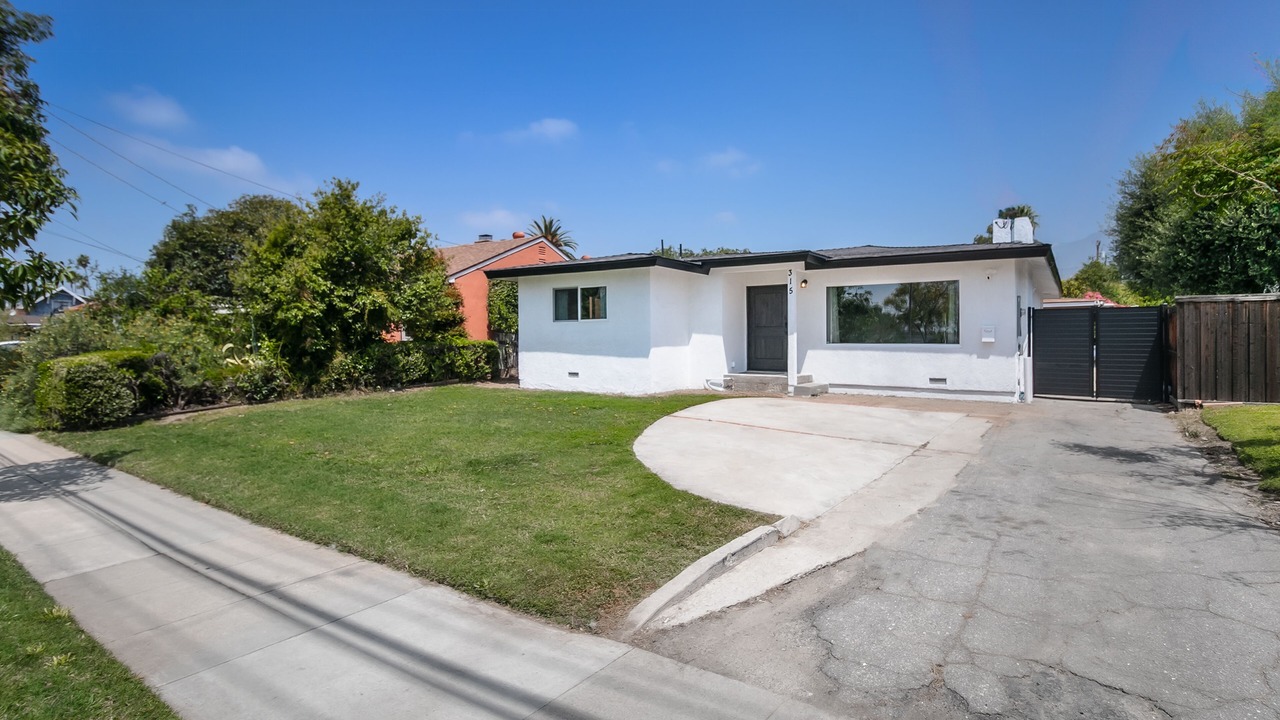 Photo of Outdoor in Altadena