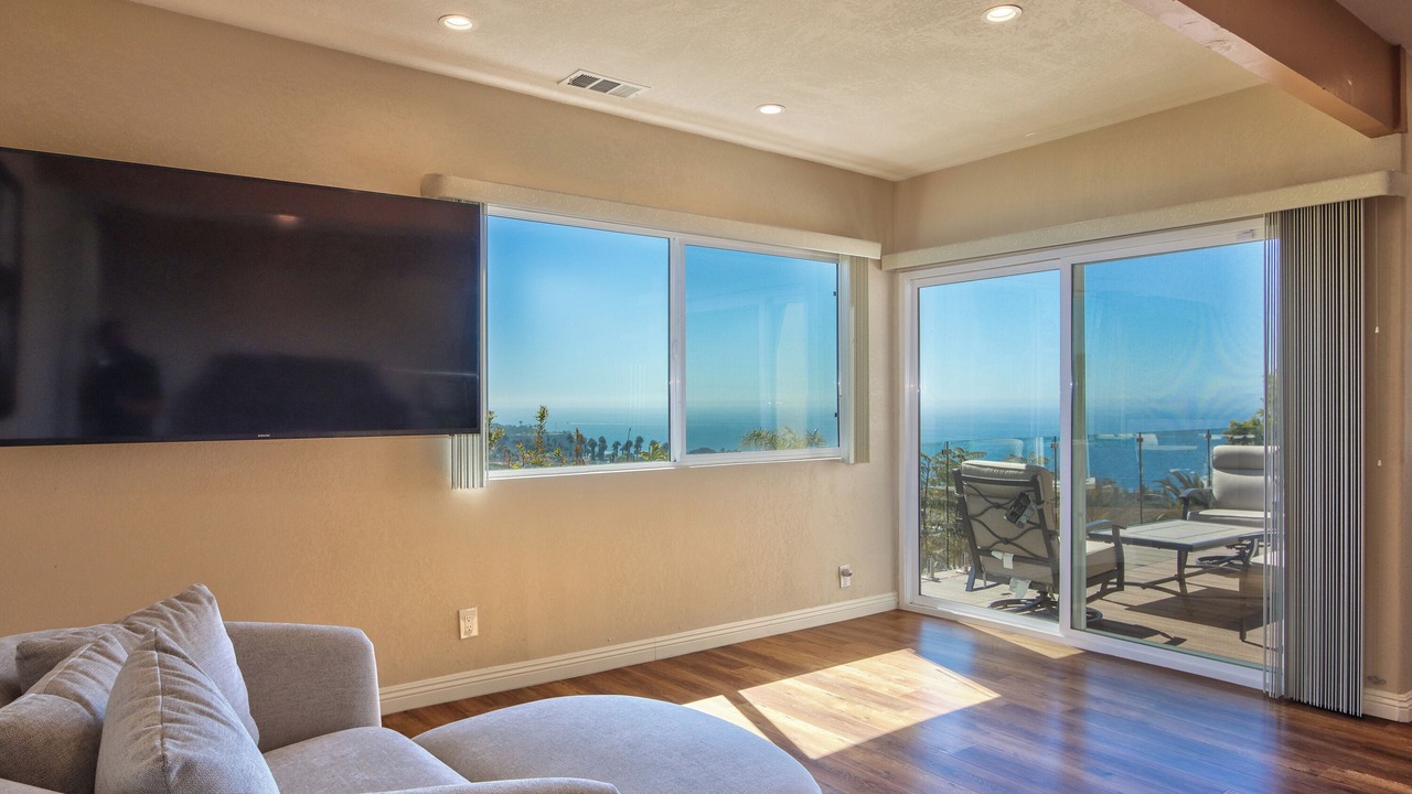 Photo of Livingroom in Coastal San Pedro