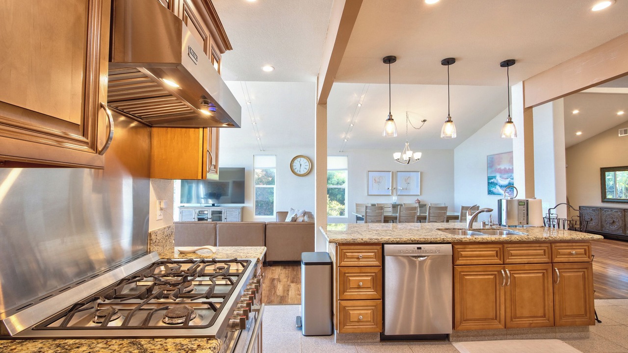 Photo of Kitchen in Coastal San Pedro