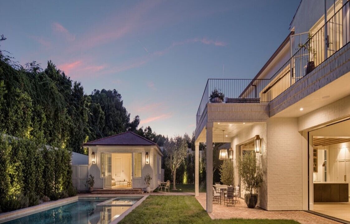 Photo of Outdoor in Sherman Oaks
