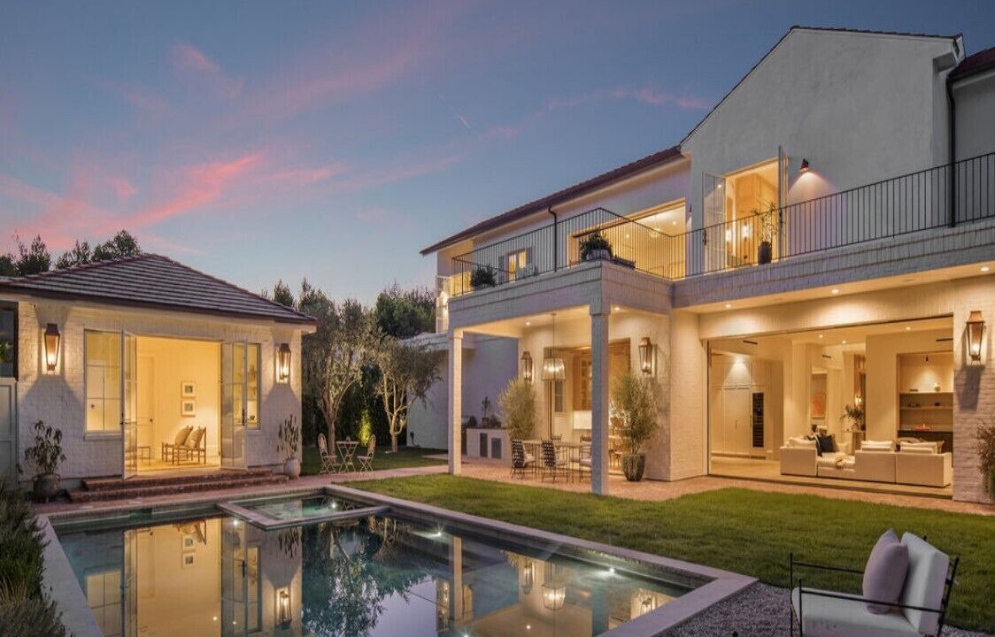 Photo of Outdoor in Sherman Oaks