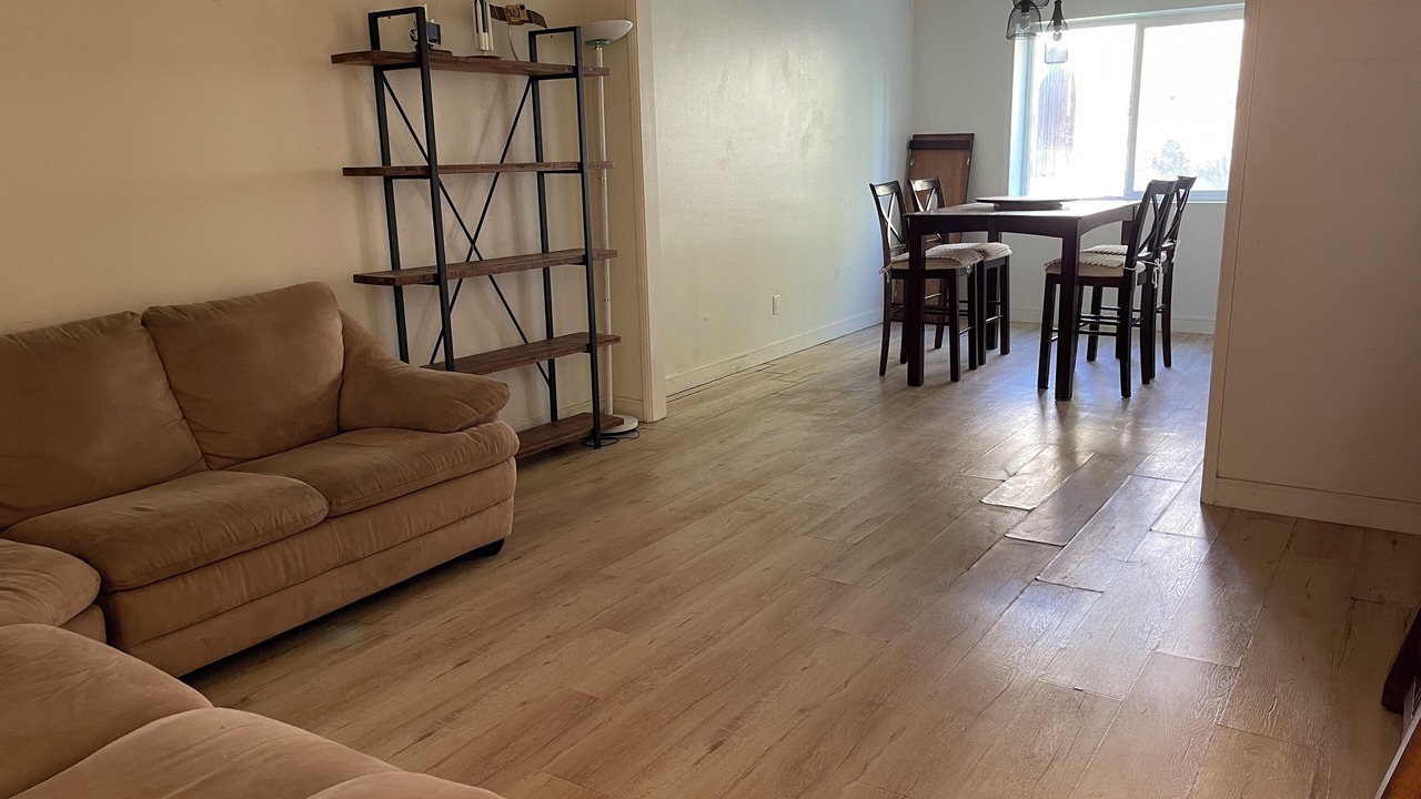 Photo of Livingroom in La Crescenta