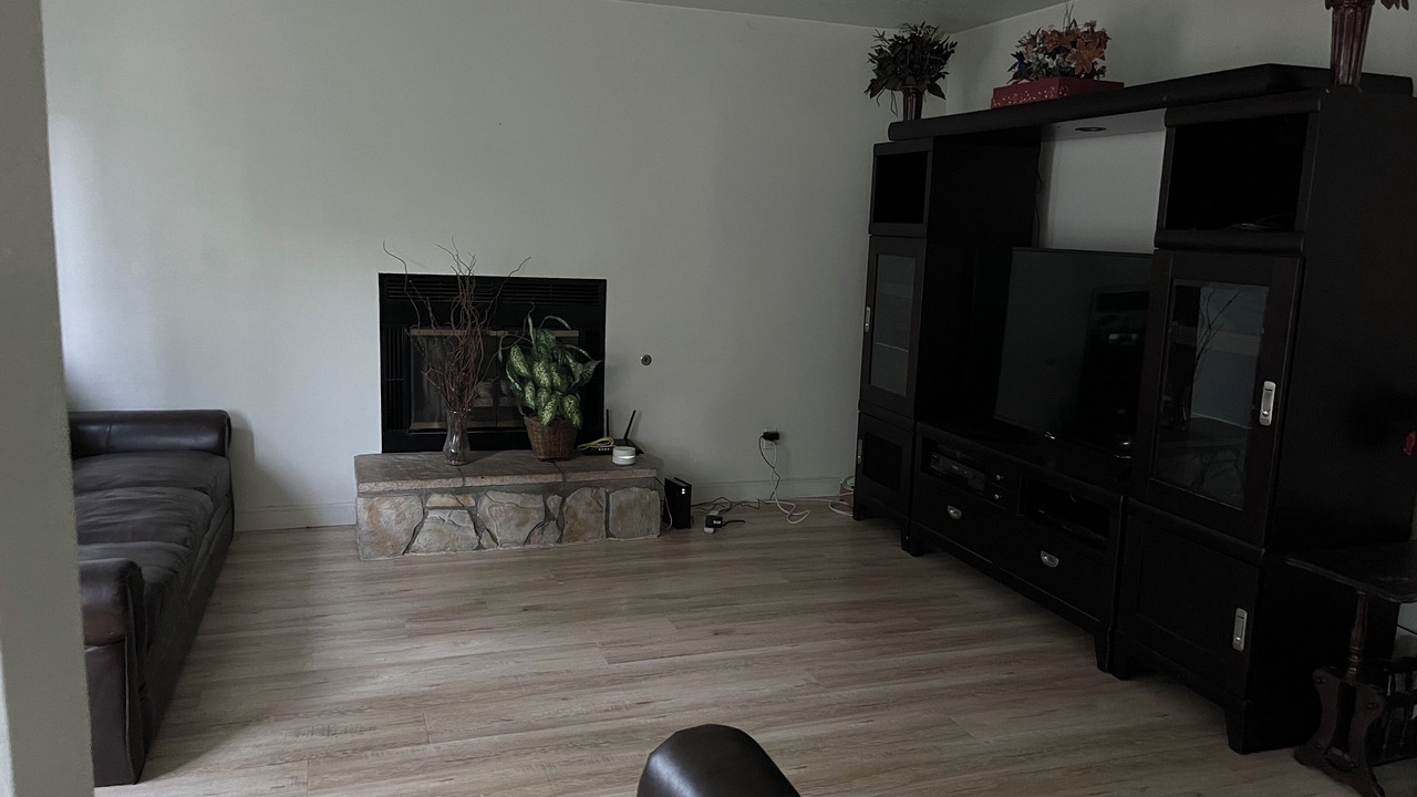 Photo of Livingroom in La Crescenta