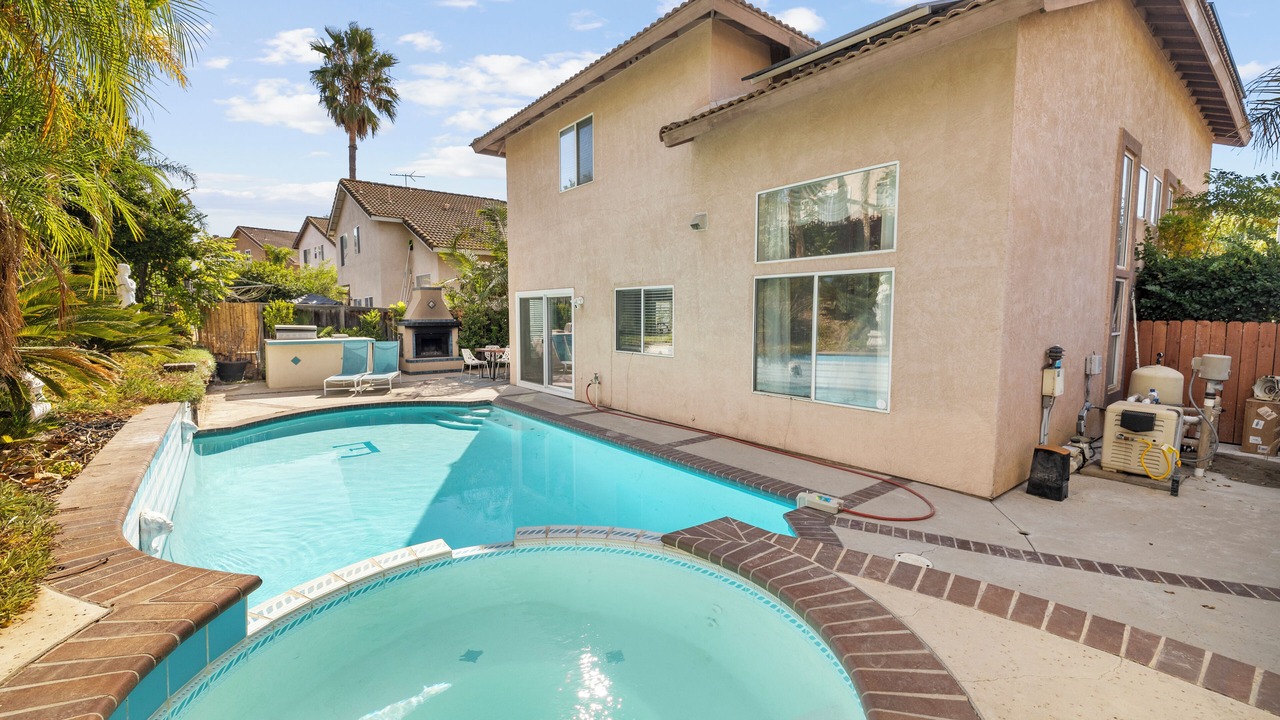 Photo of Outdoor in Corona
