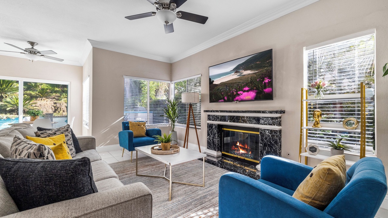Photo of Livingroom in Corona