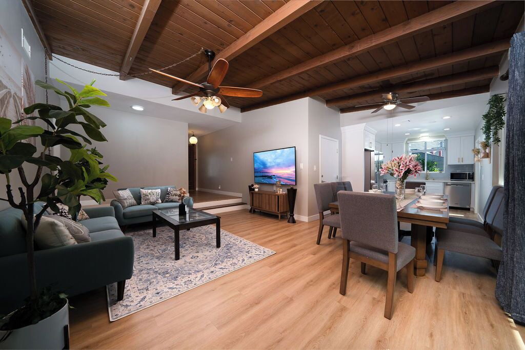 Photo of Livingroom in La Mirada