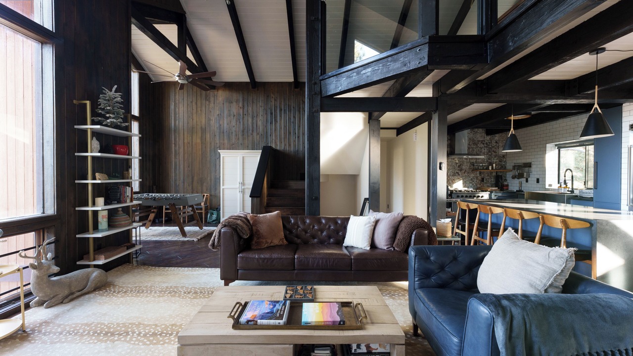 Photo of Livingroom in Upper Moonridge