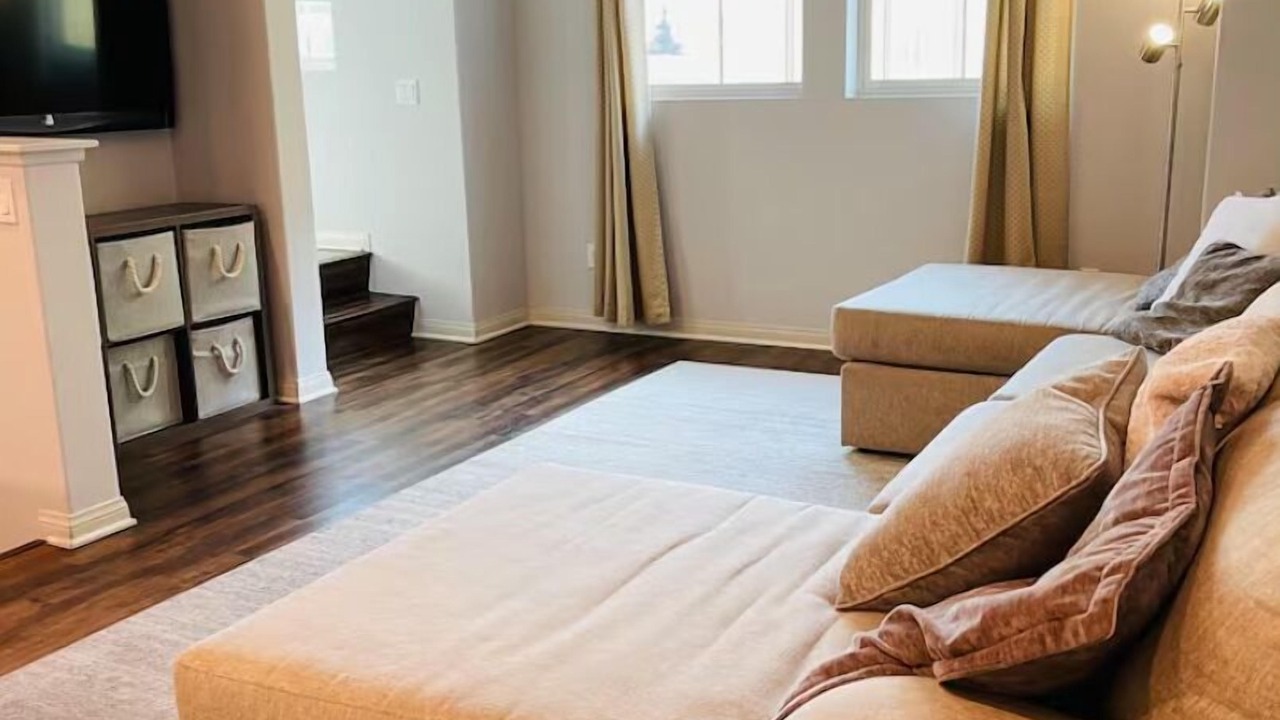 Photo of Livingroom in Van Nuys