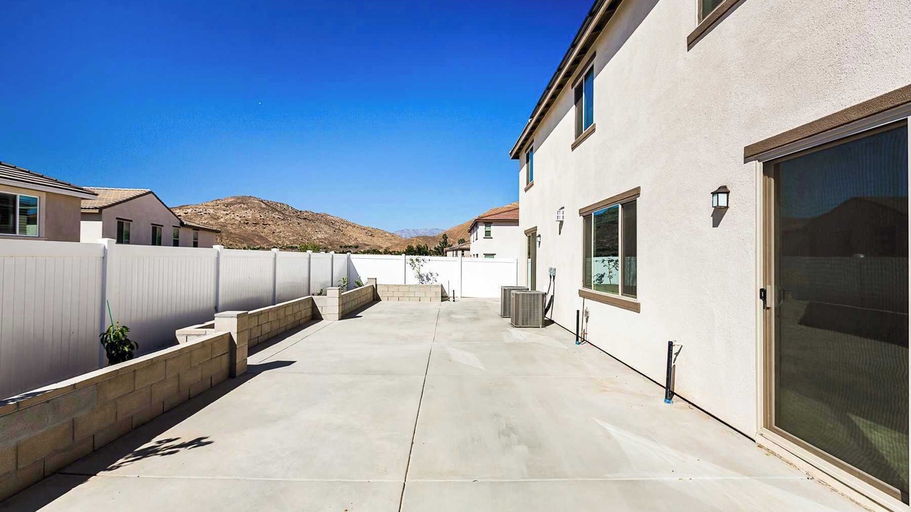 Photo of Patio Balcony in Jurupa Valley