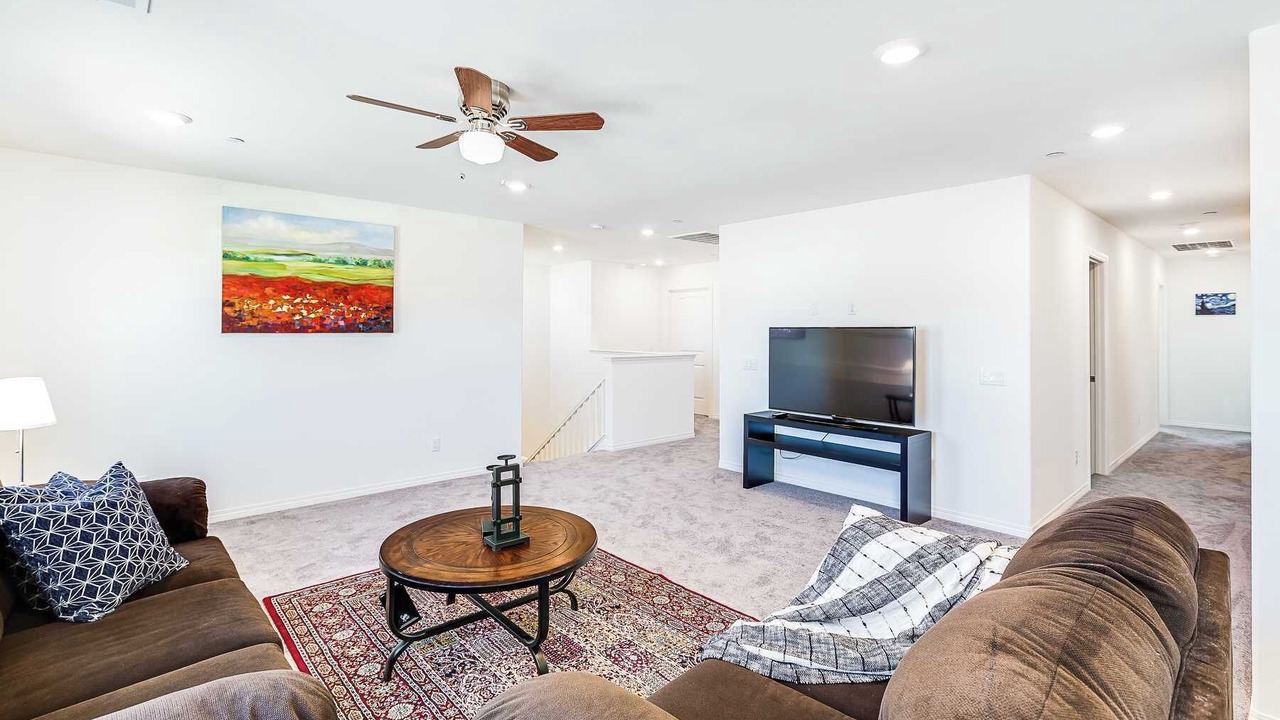 Photo of Livingroom in Jurupa Valley