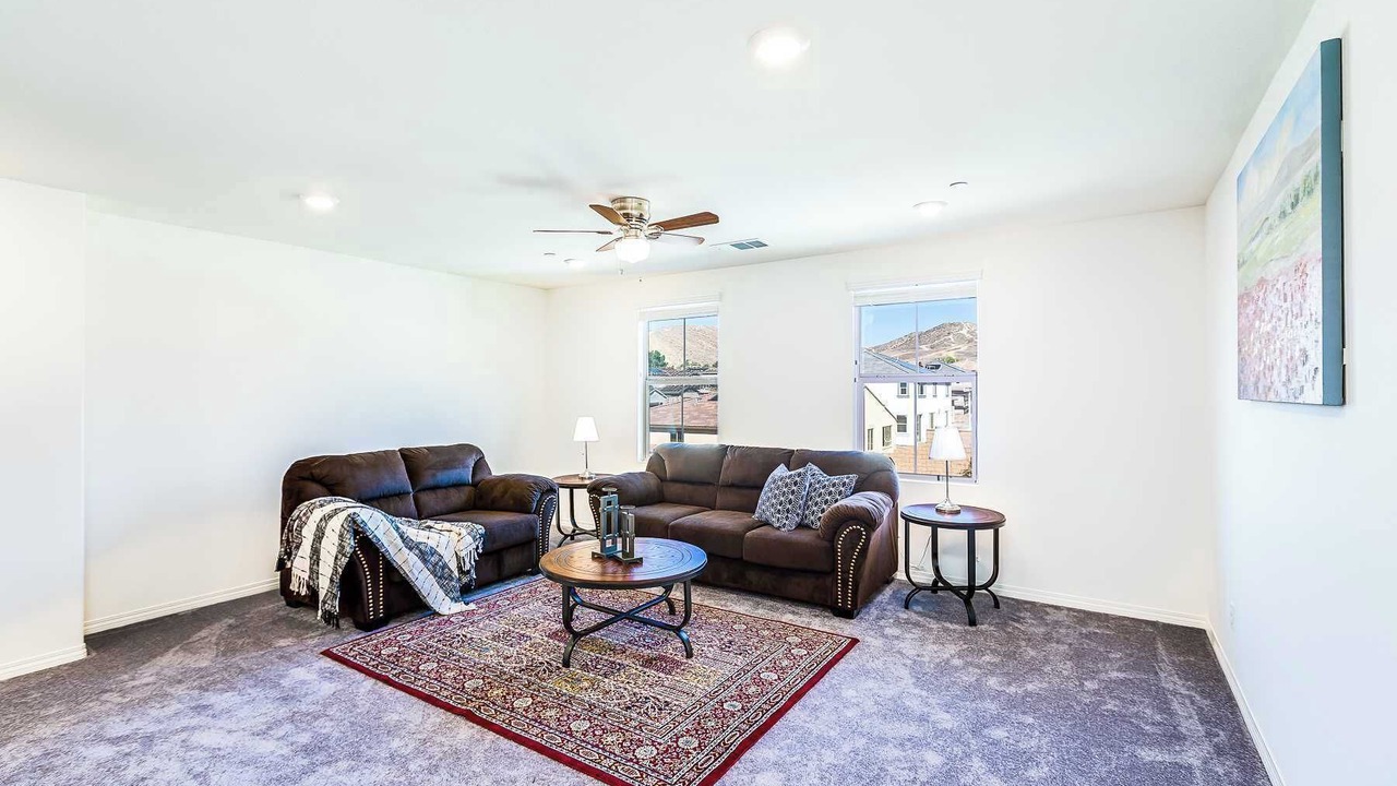 Photo of Livingroom in Jurupa Valley