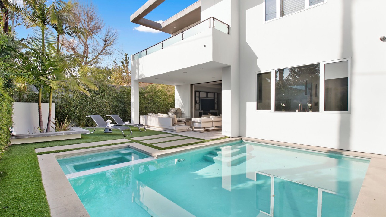 Photo of Outdoor in La Brea