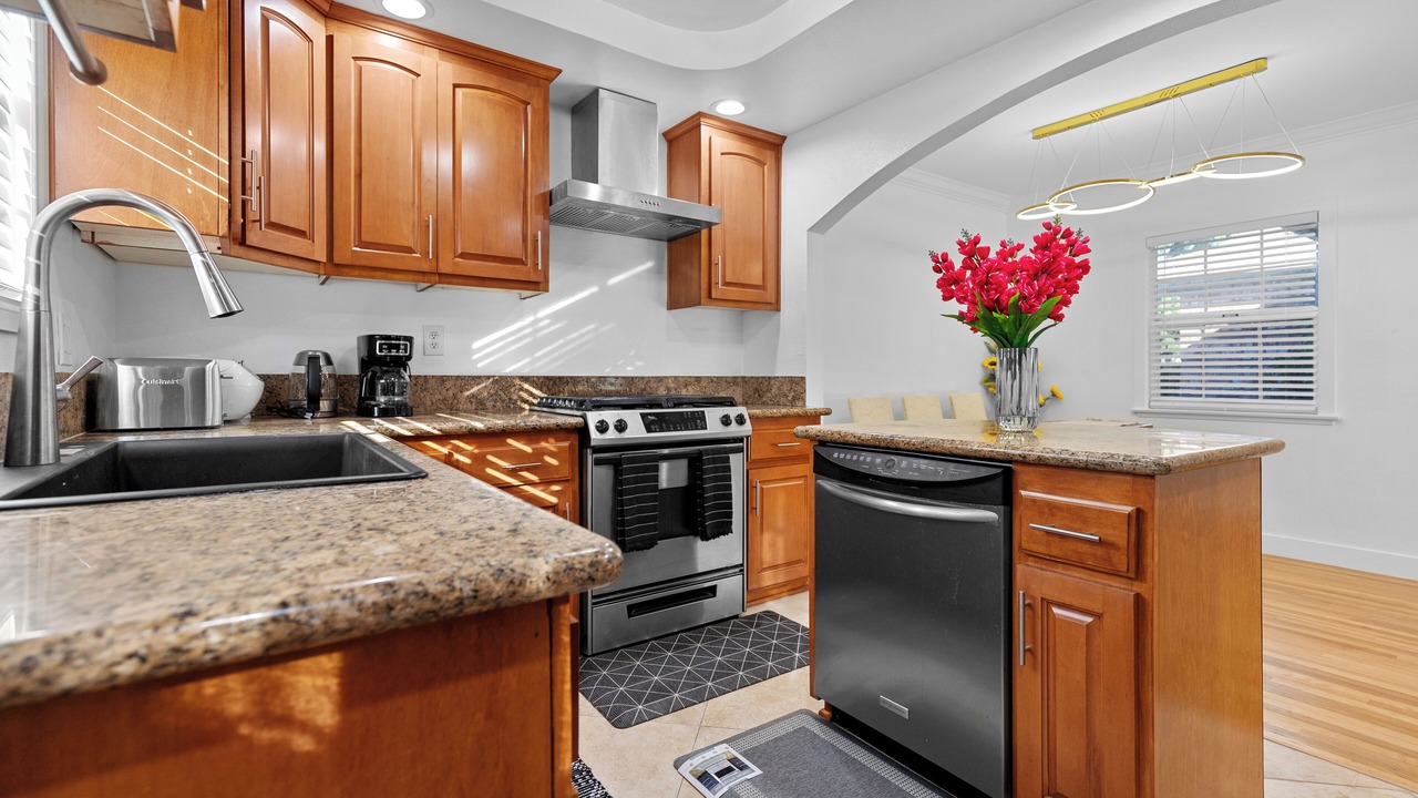 Photo of Kitchen in Southwest Anaheim