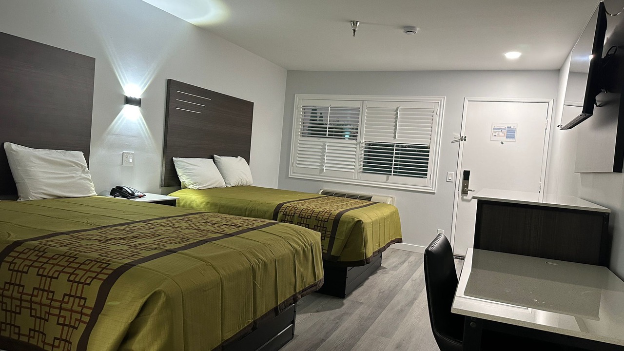 Photo of Bedroom in Huntington Beach