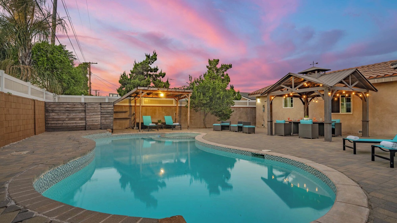 Photo of Outdoor in Northridge