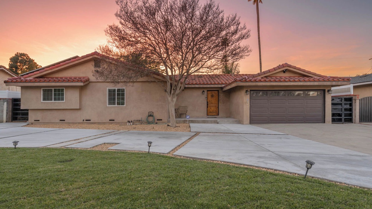 Photo of Outdoor in Northridge