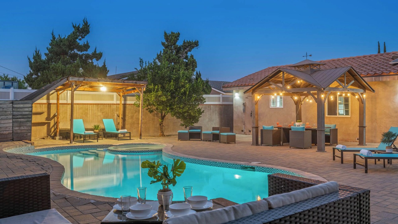 Photo of Outdoor in Northridge