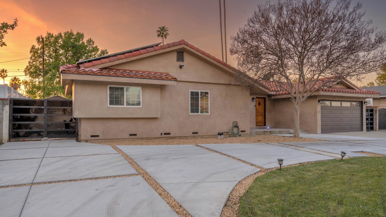 Photo of Outdoor in Northridge