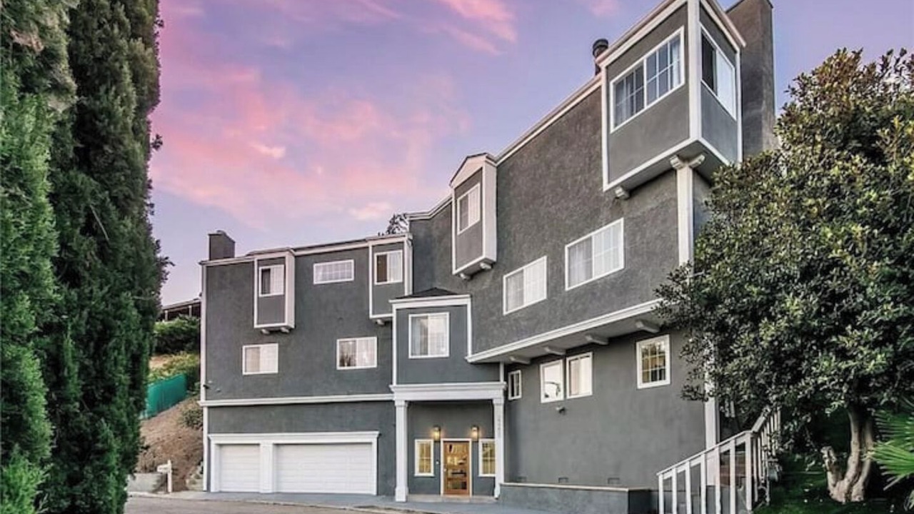 Photo of Outdoor in Woodland Hills