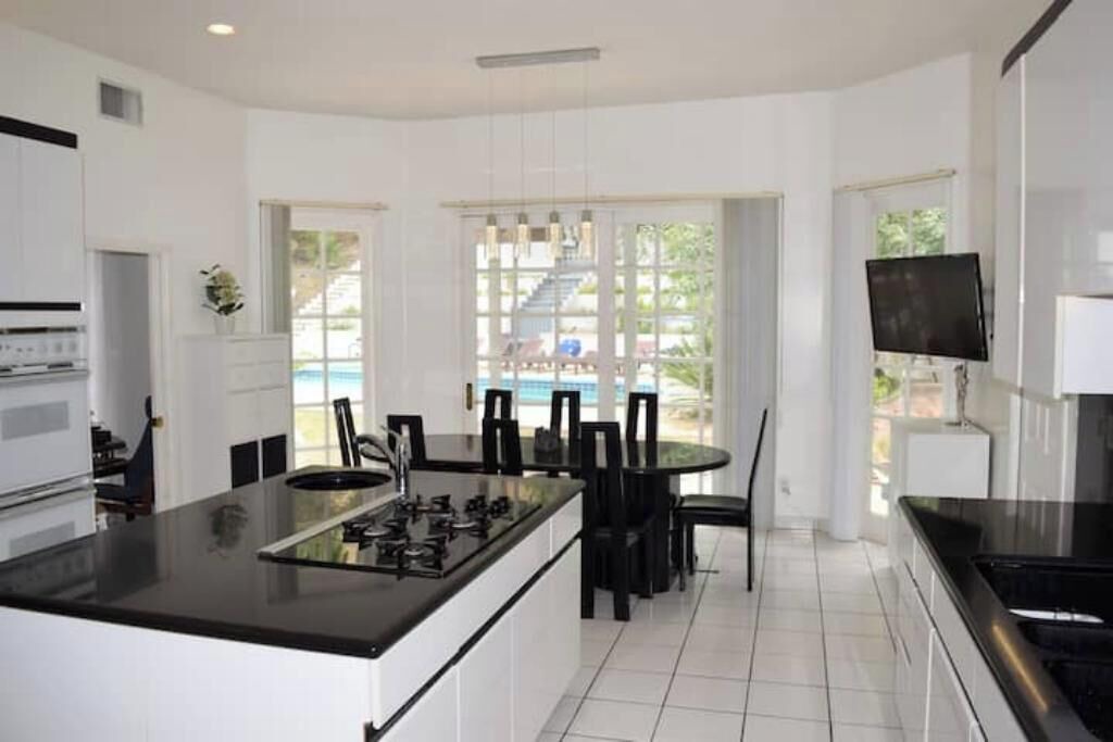 Photo of Kitchen in Encino