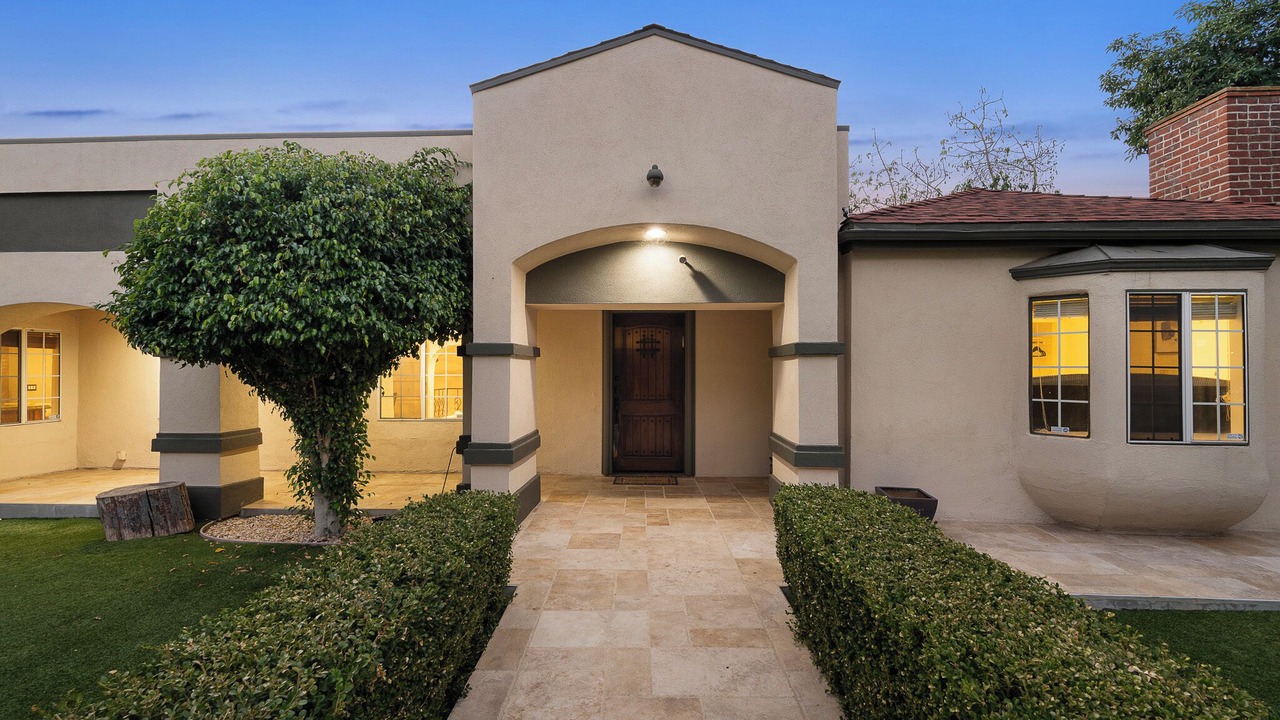 Photo of Outdoor in Studio City