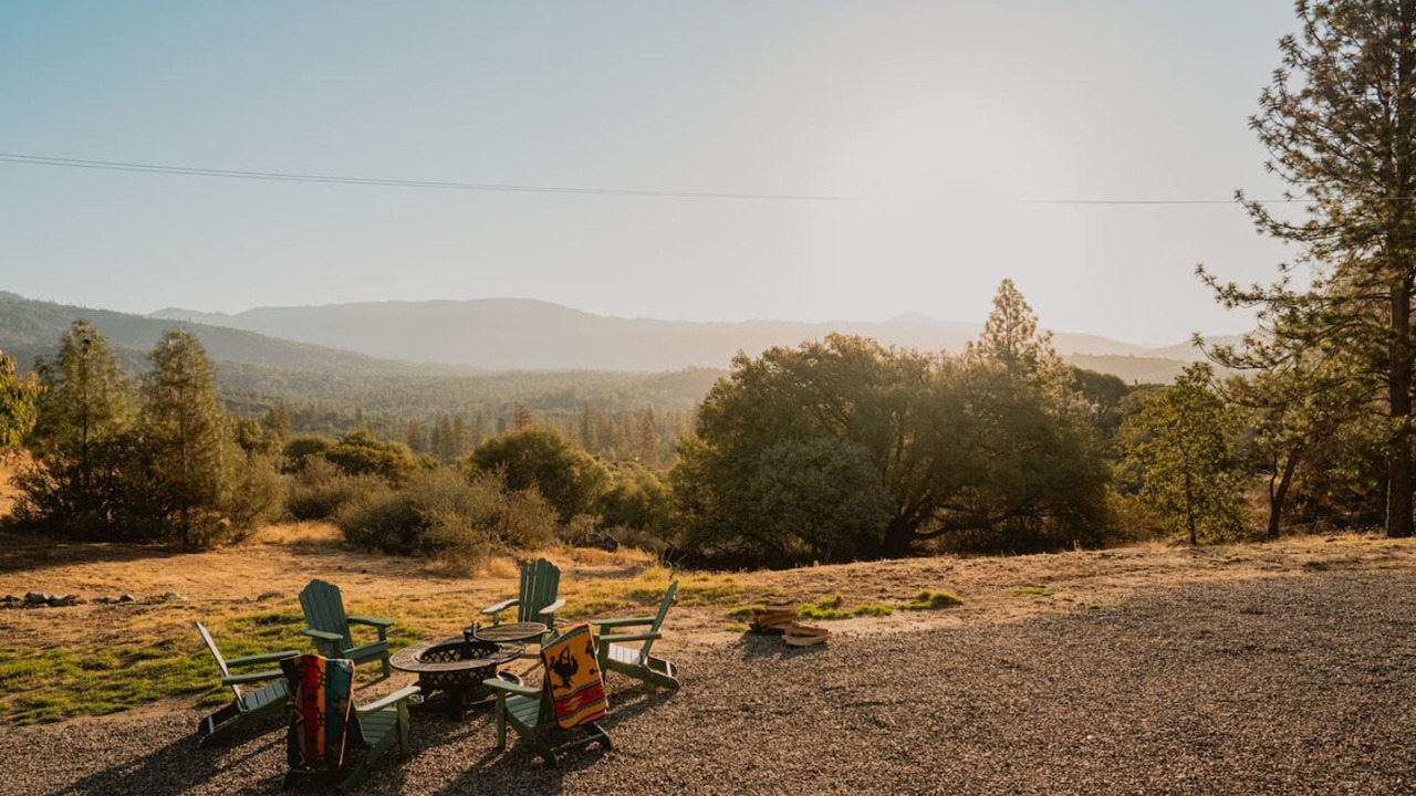 Photo of Others in Mariposa