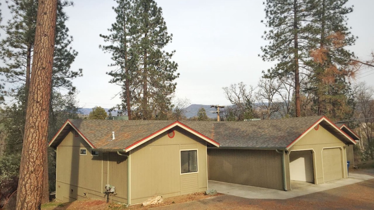 Photo of Others in Oakhurst