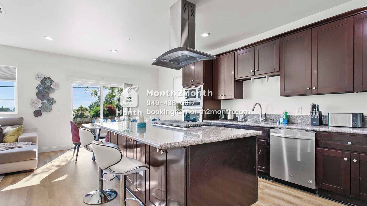Photo of Kitchen in Sylmar