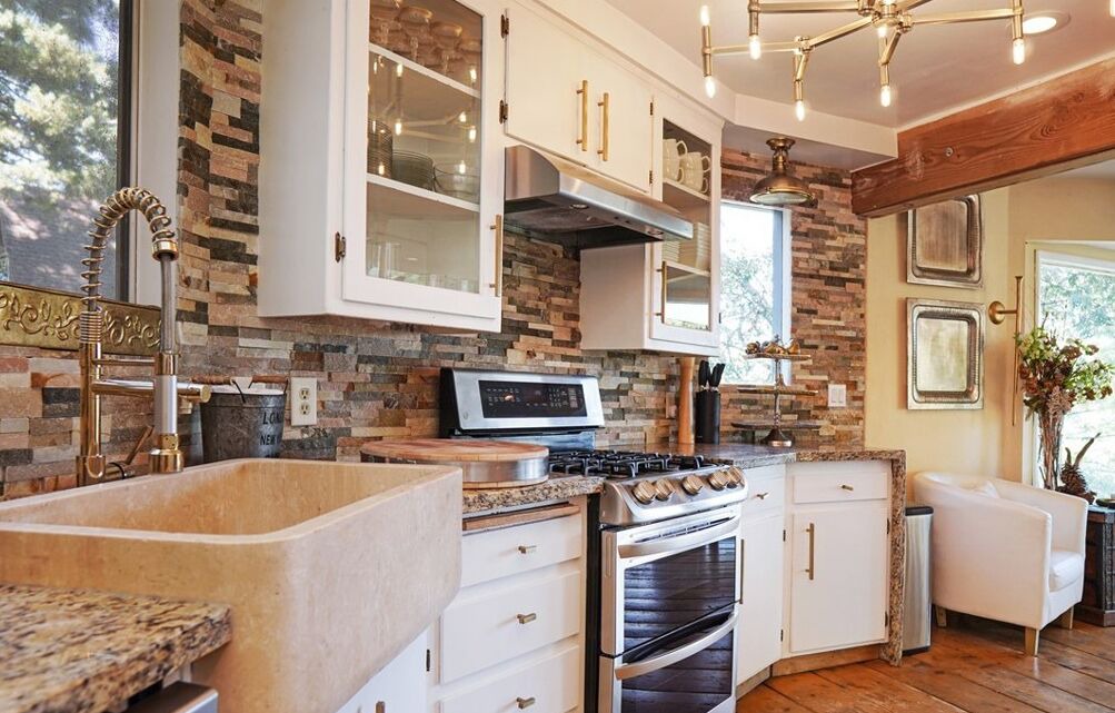Photo of Kitchen in Lake Arrowhead